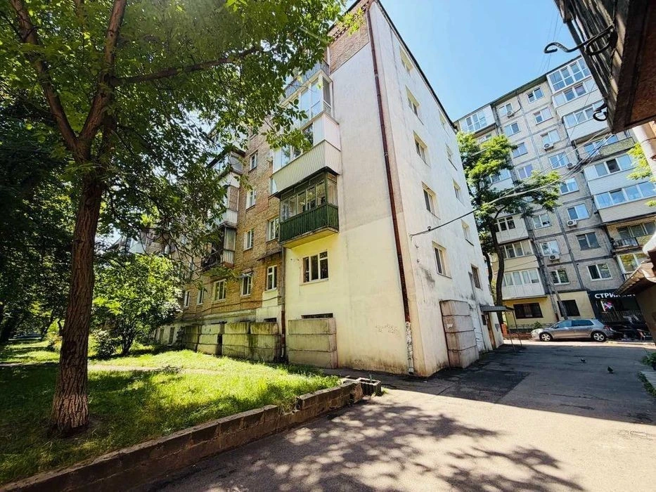 NO COMMISSION, 2-room apartment with renovation, furniture and appliances, Ser