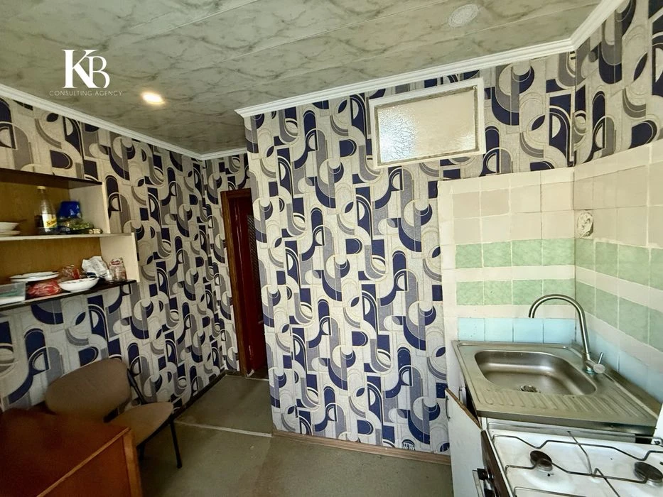 Продам 3 комнатную квартиру 12 Квартал, ул.Гладкова, Тера.