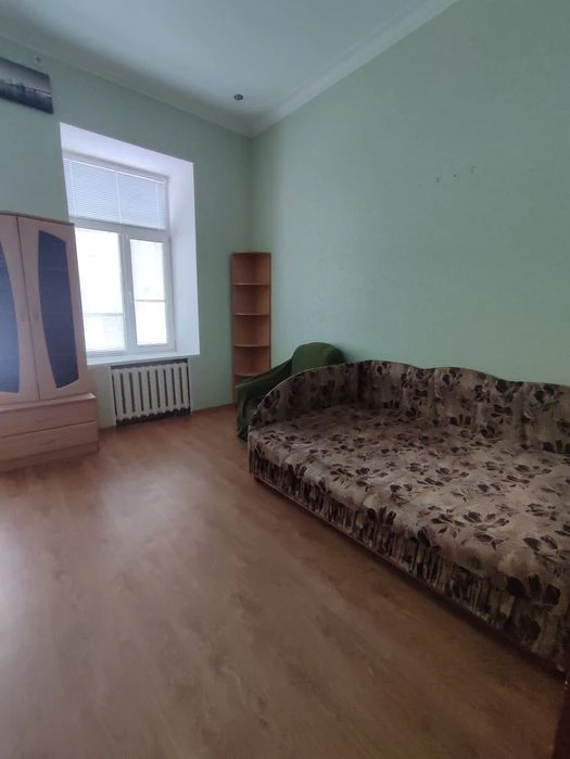 Продаж 1 кімнатної квартири в історичному центрі міста, біля
