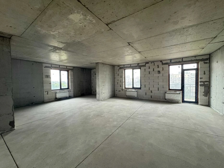 Продам трехкомнатную квартиру в Акрополь, 5ст В Фонтана. Парк