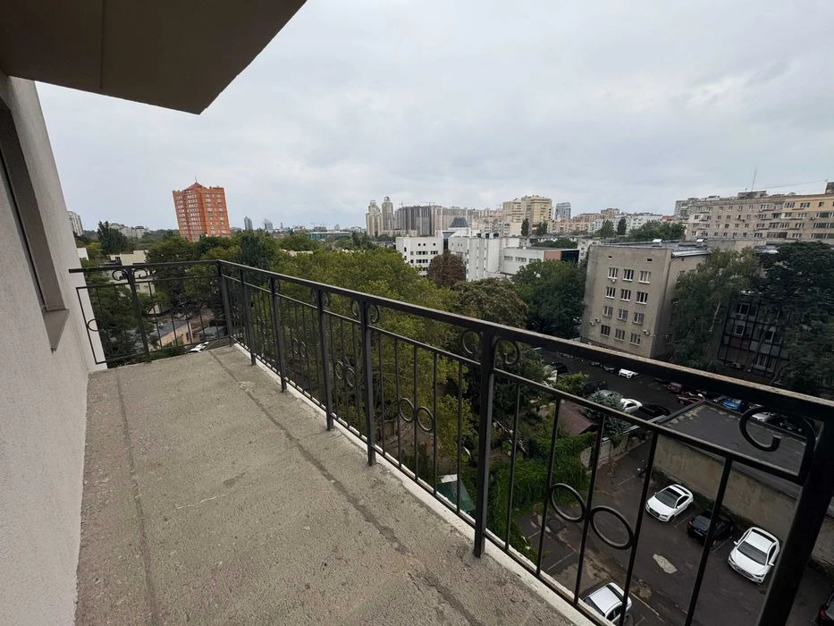 Продам трехкомнатную квартиру в Акрополь, 5ст В Фонтана. Парк