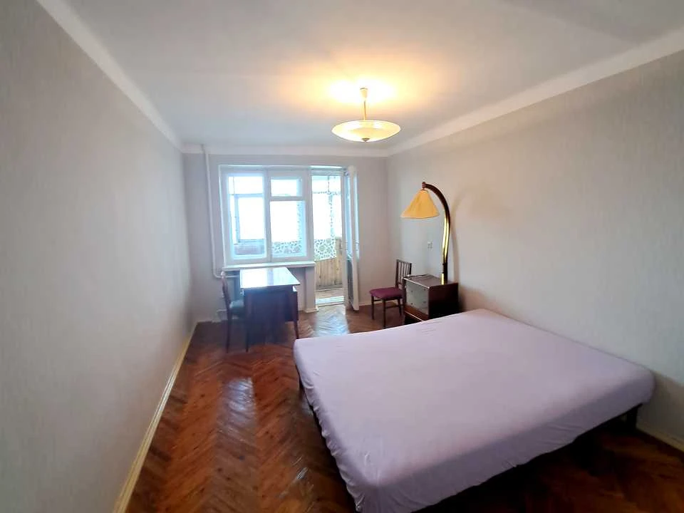 Apartment. Kharkiv, 23 Serpnya St.