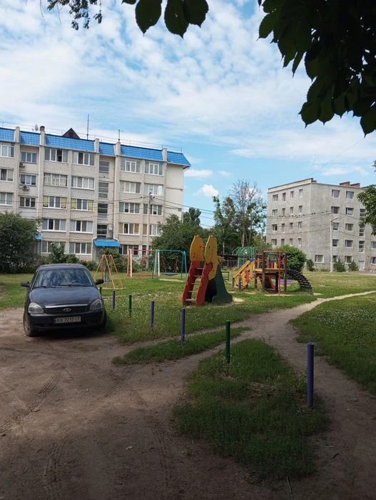 Продам 2 к КВ на Одесской