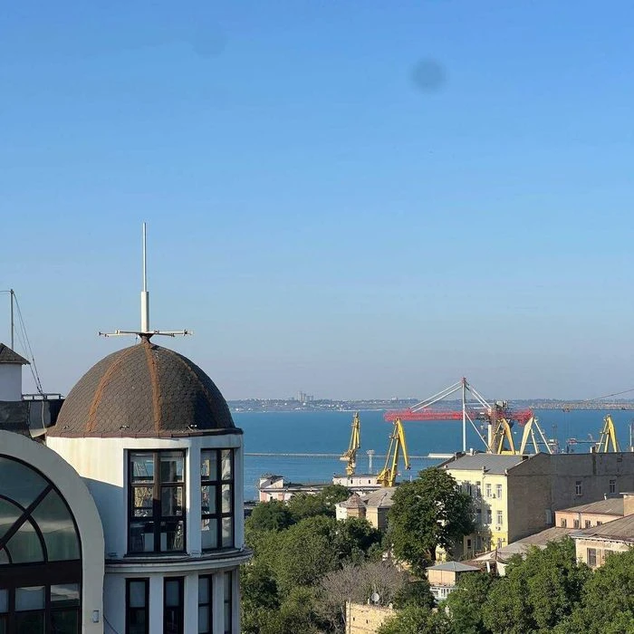 3-ком. 2-уровневая квартира в клубном доме на Греческой — ЖК