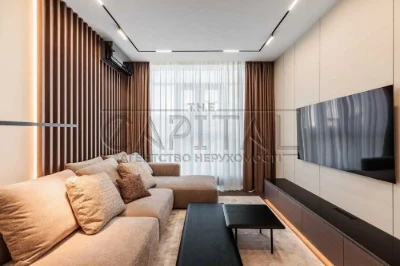 Sale of a designer 3-room apartment with renovation area