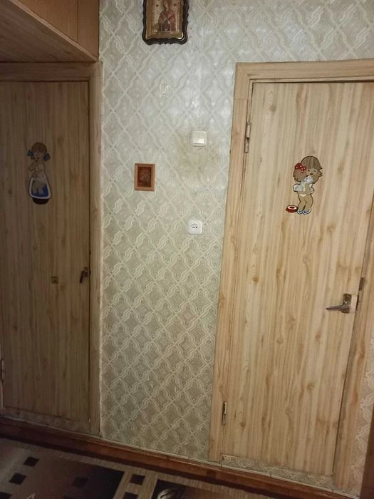 Продам 3 кімнатну квартиру по вул. Кулика і Гудачека
