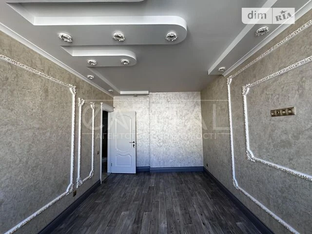 Sale of 3-room apartment 98 sq. m. on Mykoly Zakrevskoho St. 95 V