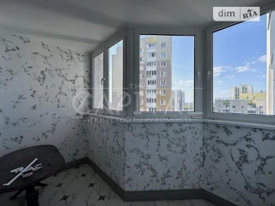 Sale of 3-room apartment 98 sq. m. on Mykoly Zakrevskoho St. 95 V