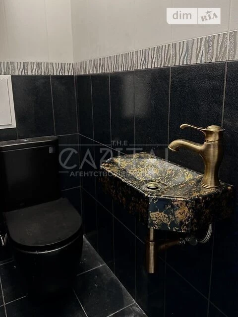 Sale of 3-room apartment 98 sq. m. on Mykoly Zakrevskoho St. 95 V