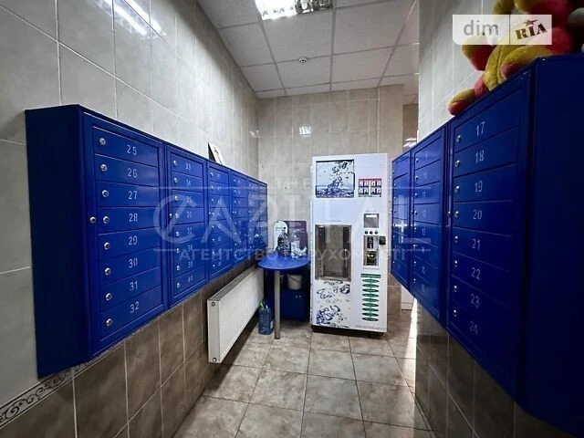 Sale of 3-room apartment 98 sq. m. on Mykoly Zakrevskoho St. 95 V