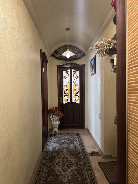For sale 3-room apartment on Zelena Street 37