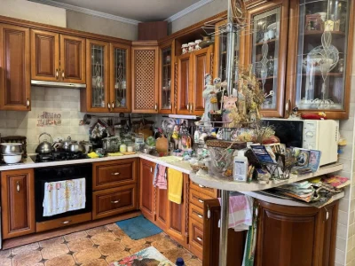 For sale 3-room apartment on Zelena Street 37