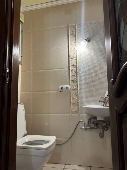 For sale 3-room apartment on Zelena Street 37
