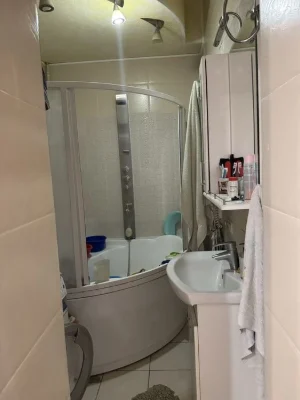 For sale 3-room apartment on Zelena Street 37