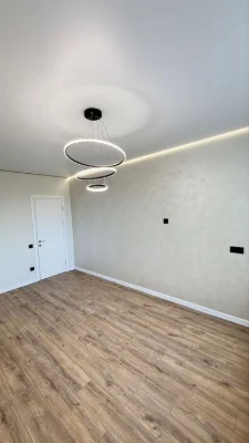 КНЯГИНИН/1 кімнатна квартира 7 поверх  45 м газ переуступка
