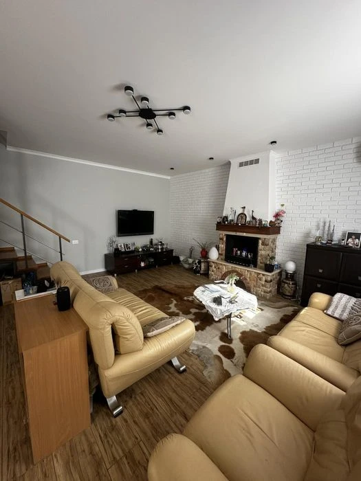 House for sale in Sauvignon -1. New renovation.