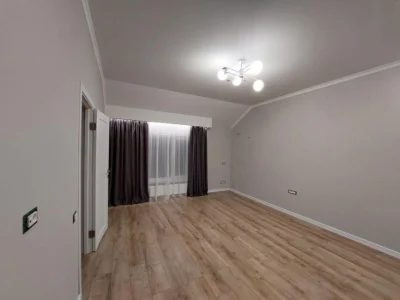 House for sale in Sauvignon -1. New renovation.