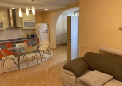 2-room apartment for sale 82 m², Sribnokilska St., 22