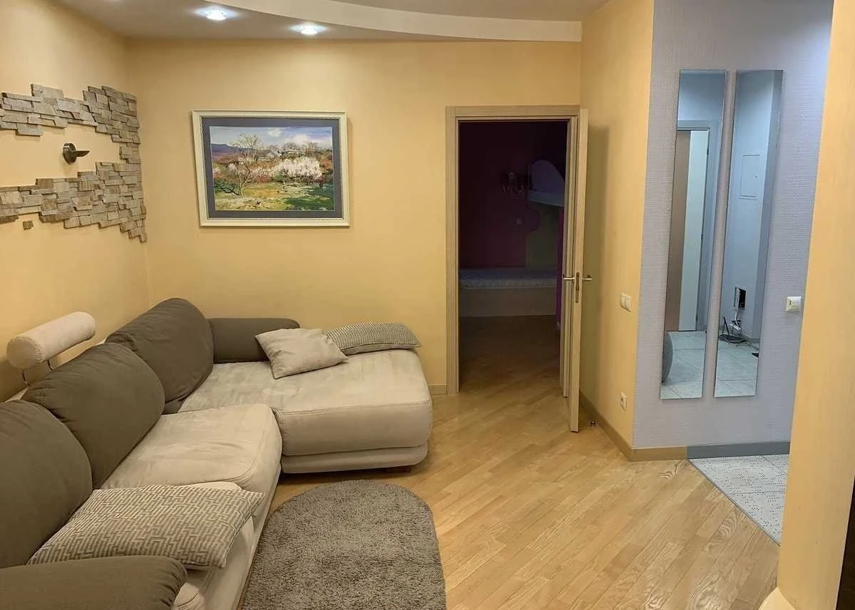 2-room apartment for sale 82 m², Sribnokilska St., 22