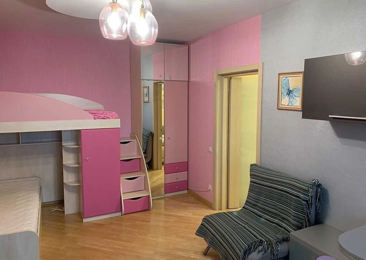 2-room apartment for sale 82 m², Sribnokilska St., 22