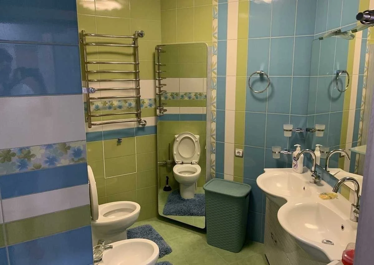 2-room apartment for sale 82 m², Sribnokilska St., 22