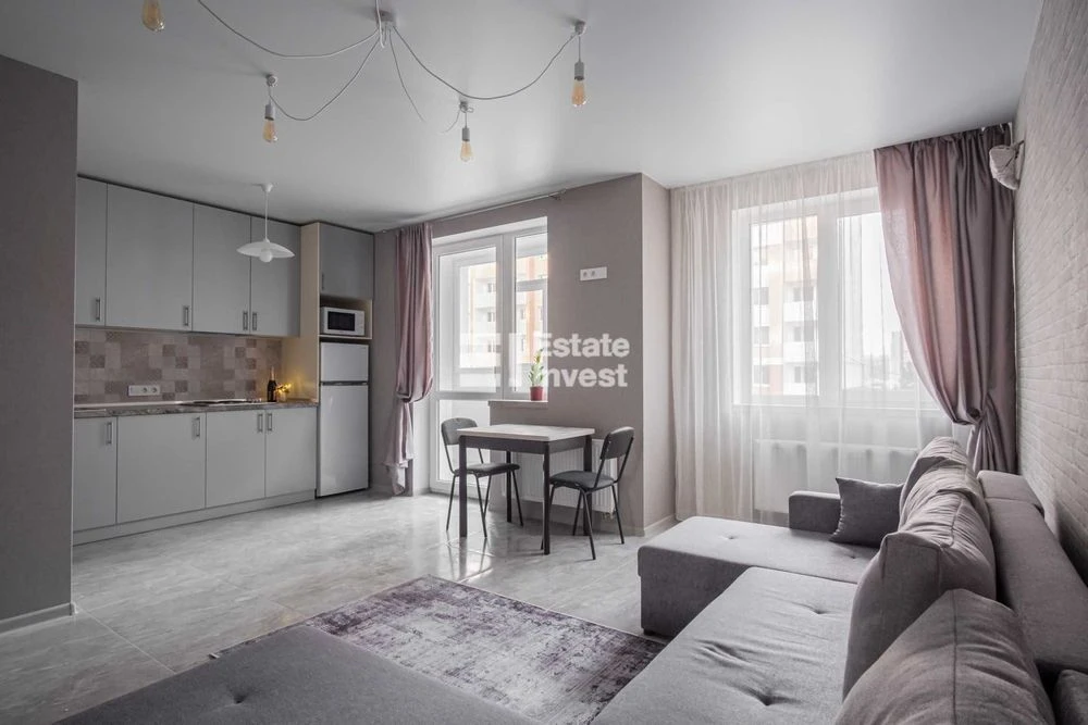 Продам 1 комн. квартиру на ул. Казакевича, 31 в ЖК Птичка