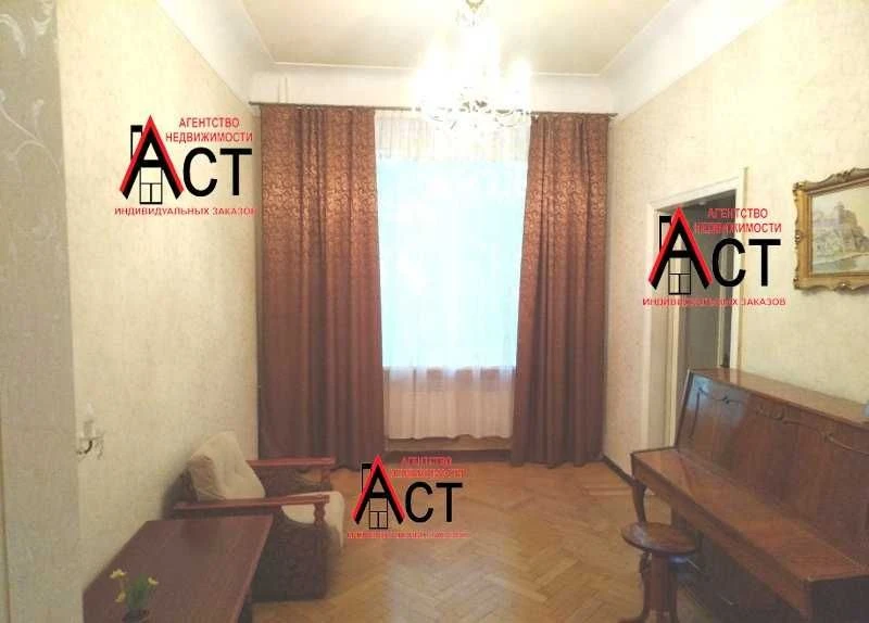 Selling a 3-room apartment near Ya. Mudry metro station, Darvina Street!