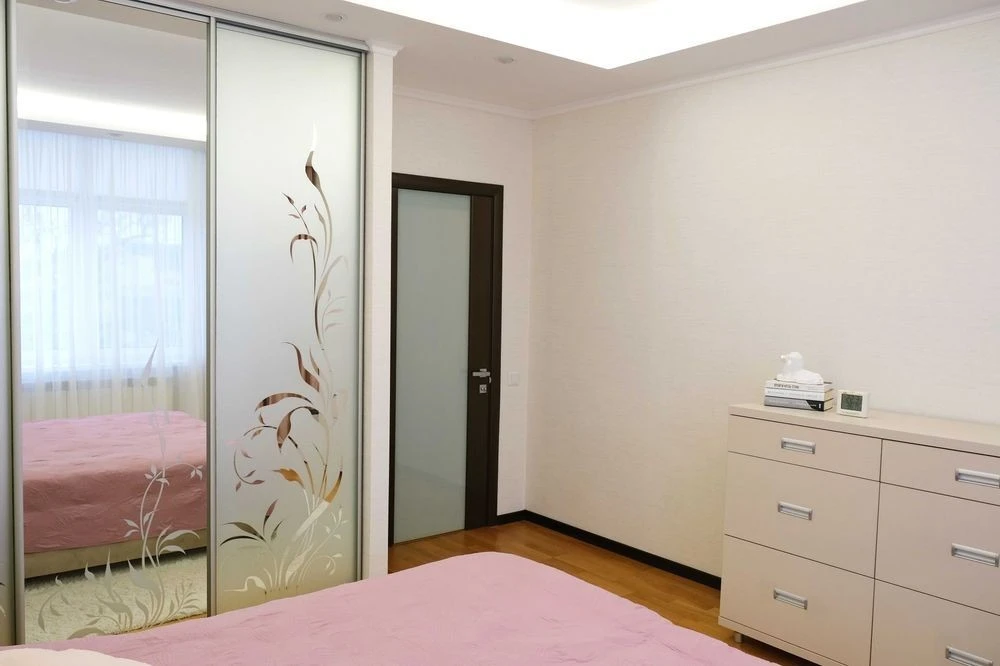 WITHOUT% 2-room apartment for sale in the Zeleny Ostrov 2 residential complex, Sikorsk St.