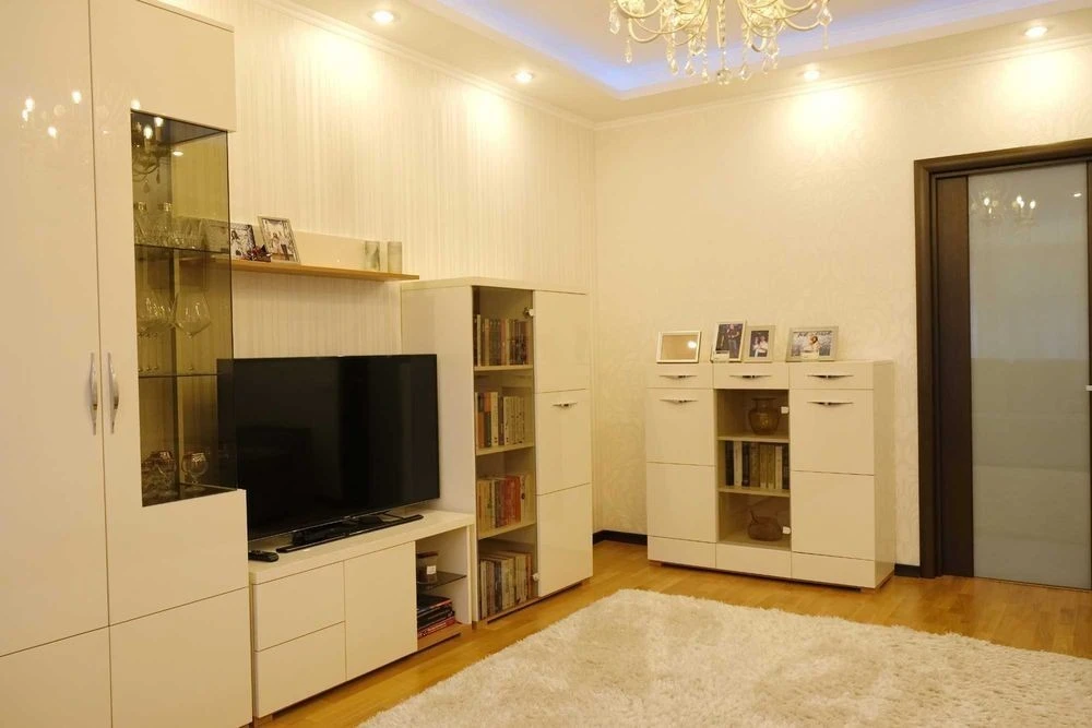 WITHOUT% 2-room apartment for sale in the Zeleny Ostrov 2 residential complex, Sikorsk St.