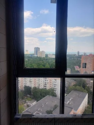 Продам квартиру с прекрасным видом на море и парк.