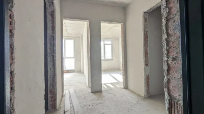 СРОЧНО! 1 км квартира в готовом доме с газовым отоплением.