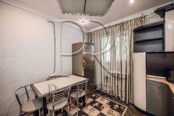 Sale of a 2-room apartment of 74 m², Akademika Efremova St.,