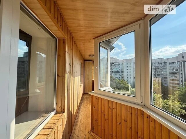 Sale of 2-room apartment 61 sq. m. on Stepana Rudnytskoho street • ID