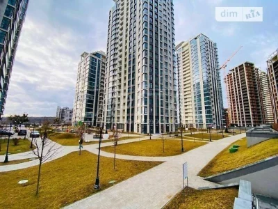 Продаж 3к квартири 127 кв. м на вул. Андрія Верхогляда 15Б •