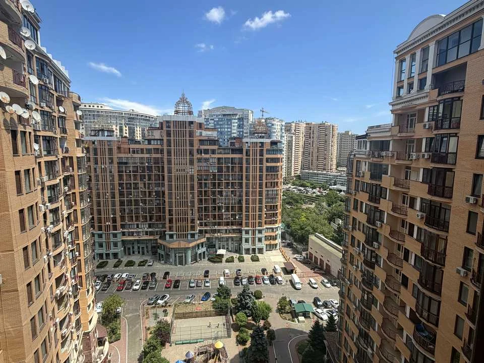 Квартира. Одесса, Тенистая ул.