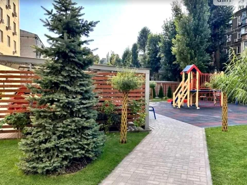Квартира. Днепр, Слобожанский просп. (и газеты Правда)