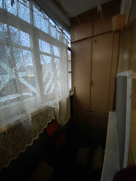 For sale: 1-room apartment at 15b Geroev Truda Street, 38.5 sq m, 4th floor.