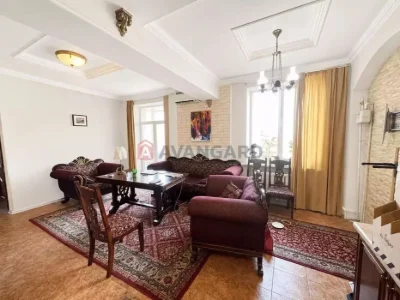 Apartment for sale 100 m² in Stalinka. Shevchenko Park