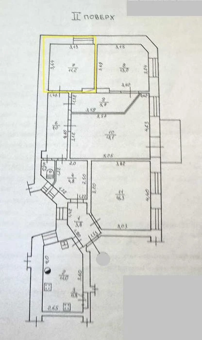 A room in a communal apartment on Troitskaya, 497369