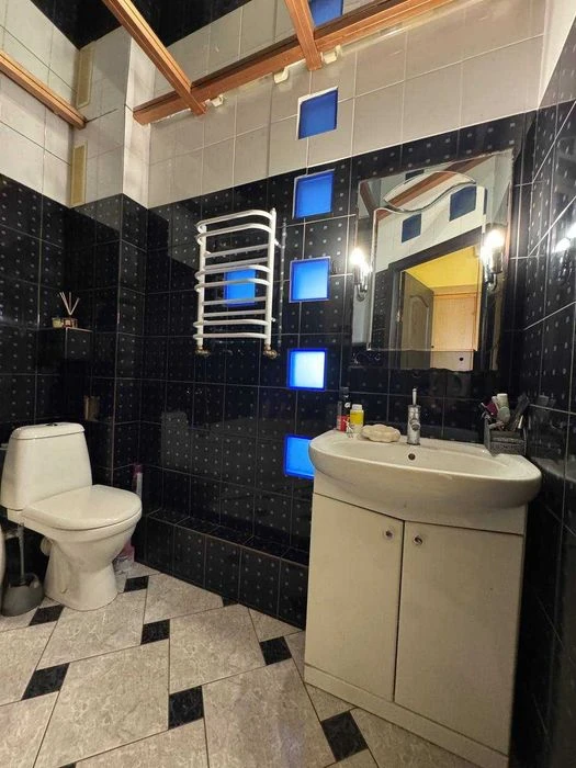 Продам 3к. квартиру на ул. Крушельницком (Л. Мокиевской
