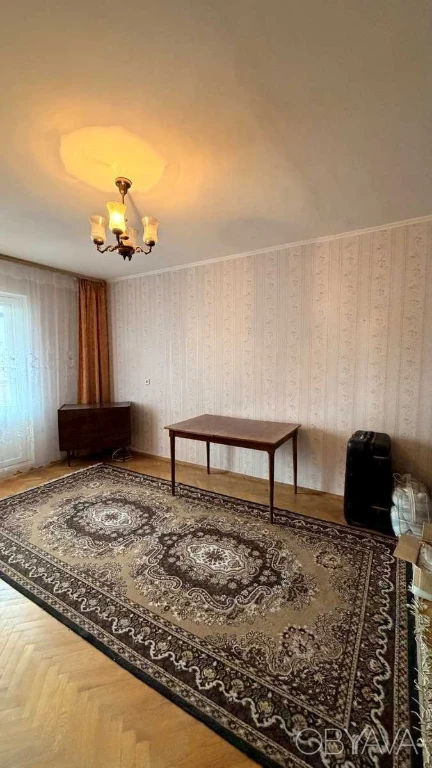 2-room apartment Petro Hryhorenko Ave., 11-A