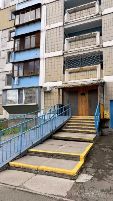 2-room apartment Petro Hryhorenko Ave., 11-A