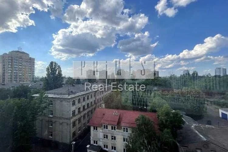 Продаж 3-к квартири 115 м² у центрі Печерськ Лабораторний пр