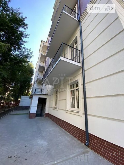 Продаж 5к квартири 189 кв. м на вул. Григорія Кочура 19/8 •