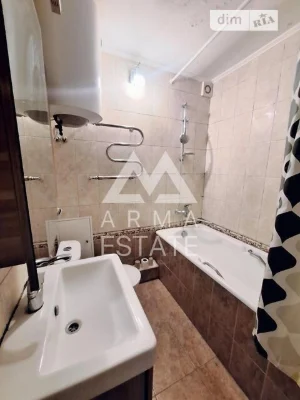 Sale of 3-room apartment 56 sq. m on Verkhovnoi Rada Blvd. 22 • ID 3