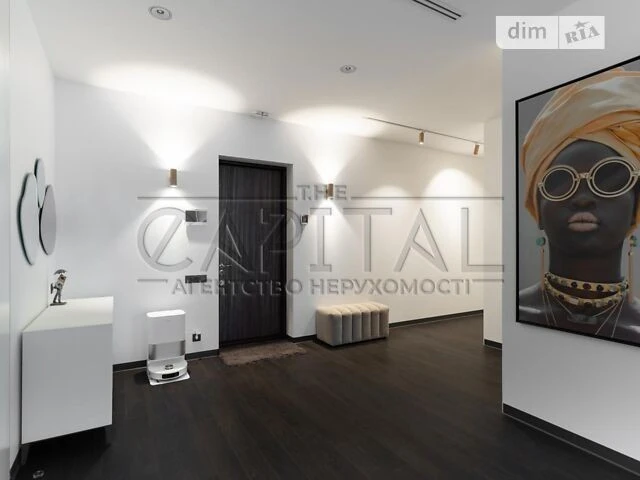Sale of 4-room apartment 193 sq. m. on Andriy Verkhoglyada St. 15 •