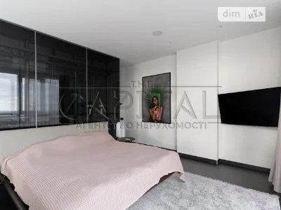 Sale of 4-room apartment 193 sq. m. on Andriy Verkhoglyada St. 15 •