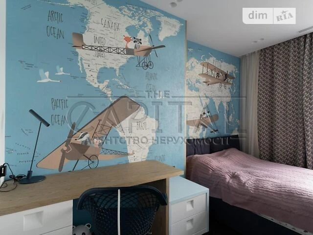 Sale of 4-room apartment 193 sq. m. on Andriy Verkhoglyada St. 15 •