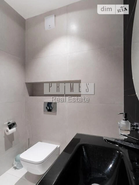 Sale of 4-room apartment 193 sq. m. on Andriy Verkhoglyada St. 15 •