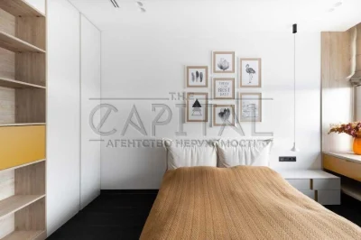 Sale of 4-room apartment 193 sq. m. on Andriy Verkhoglyada St. 15 •